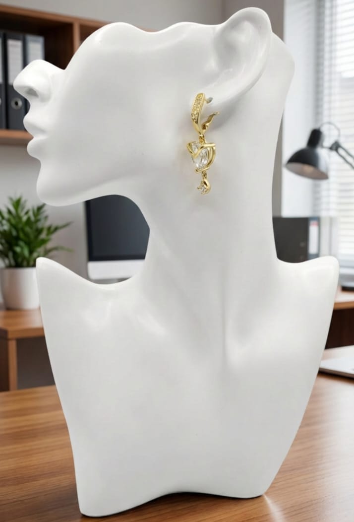 18k gold-plated hoop earrings with heart-dangling design