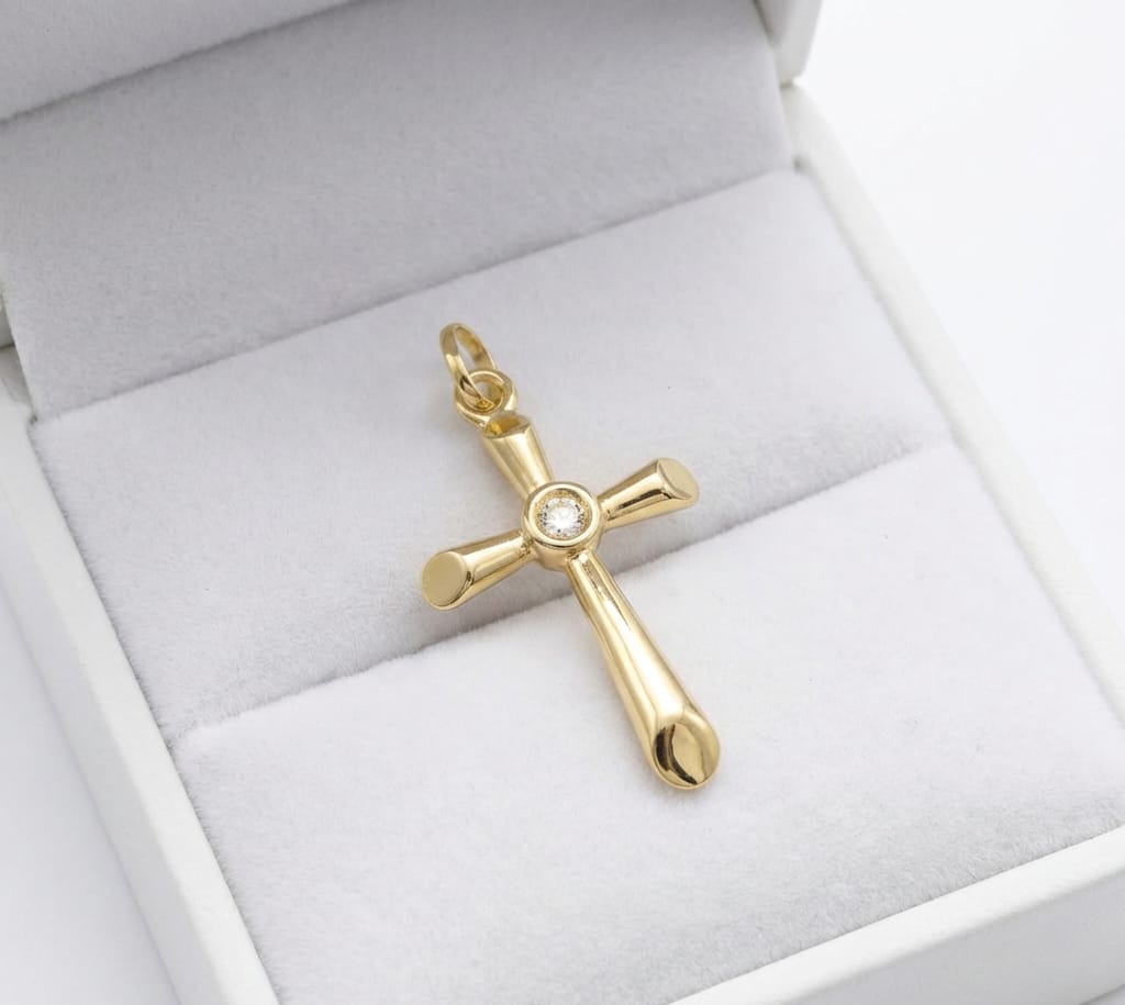 18K non-tarnish Gold-plated Cross pendant with stone