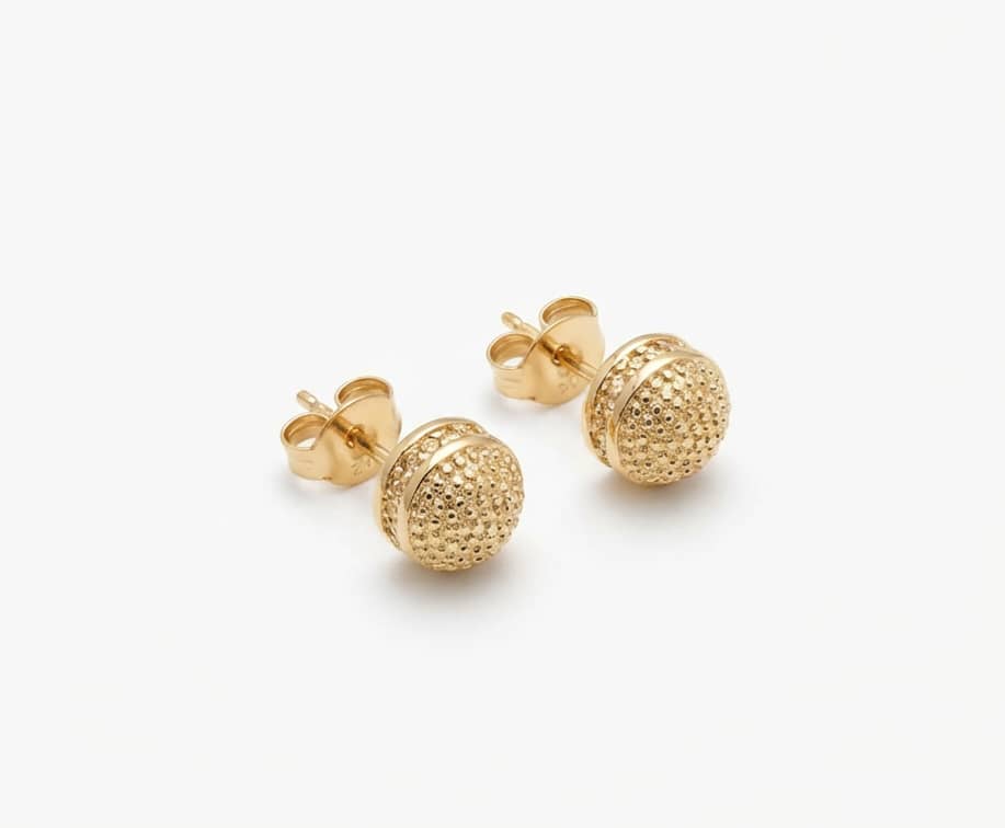 18K gold-plated stud earrings suitable for everyday wear