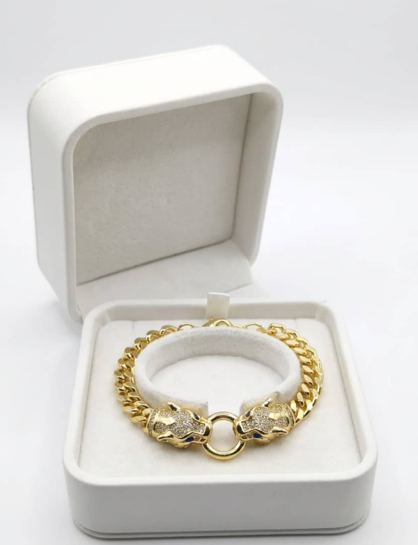 18k gold-plated bracelet with fancy stones