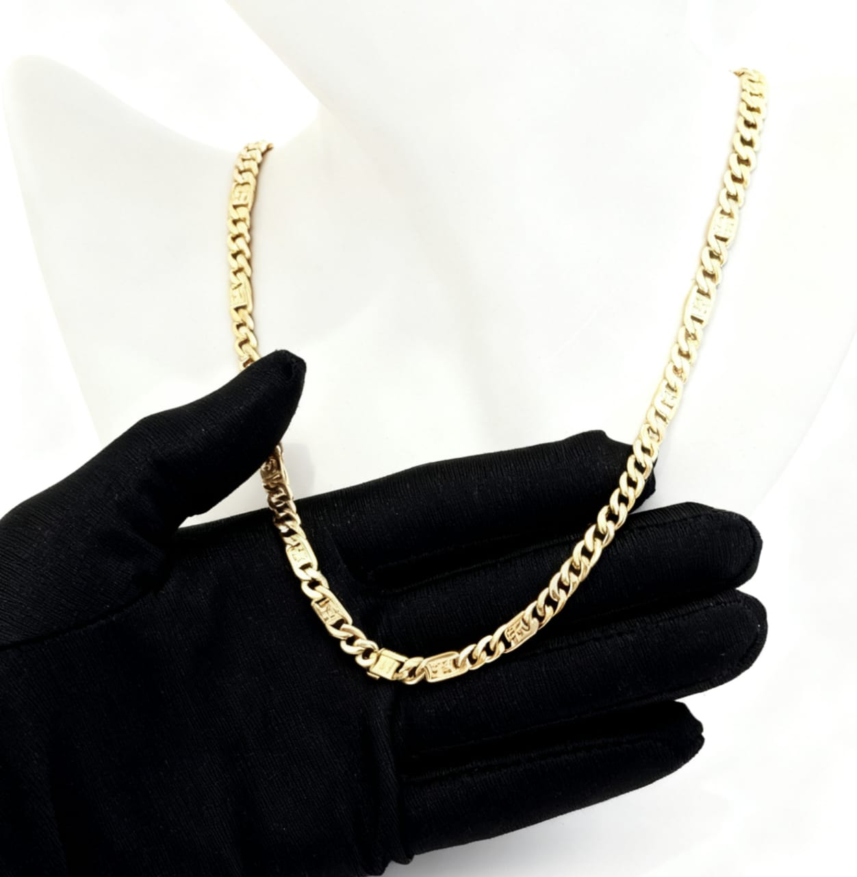18K hypoallergenic Gold-plated necklace